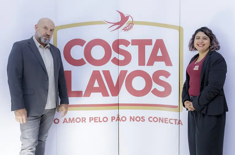 Scalability and efficiency in Costa Lavos’ transformation
